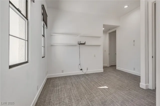 $11,000 | 628 Edgebrook Drive, Las Vegas, NV 89145