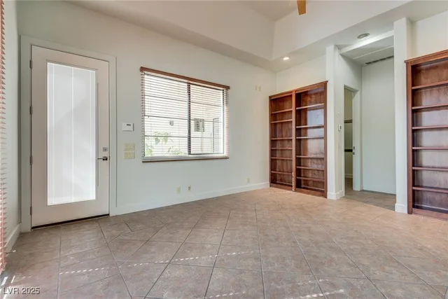 $11,000 | 628 Edgebrook Drive, Las Vegas, NV 89145