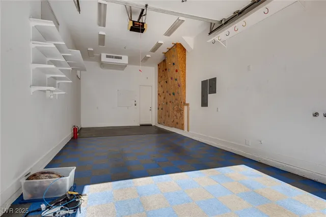 $11,000 | 628 Edgebrook Drive, Las Vegas, NV 89145