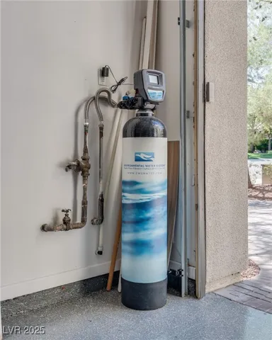 $11,000 | 628 Edgebrook Drive, Las Vegas, NV 89145