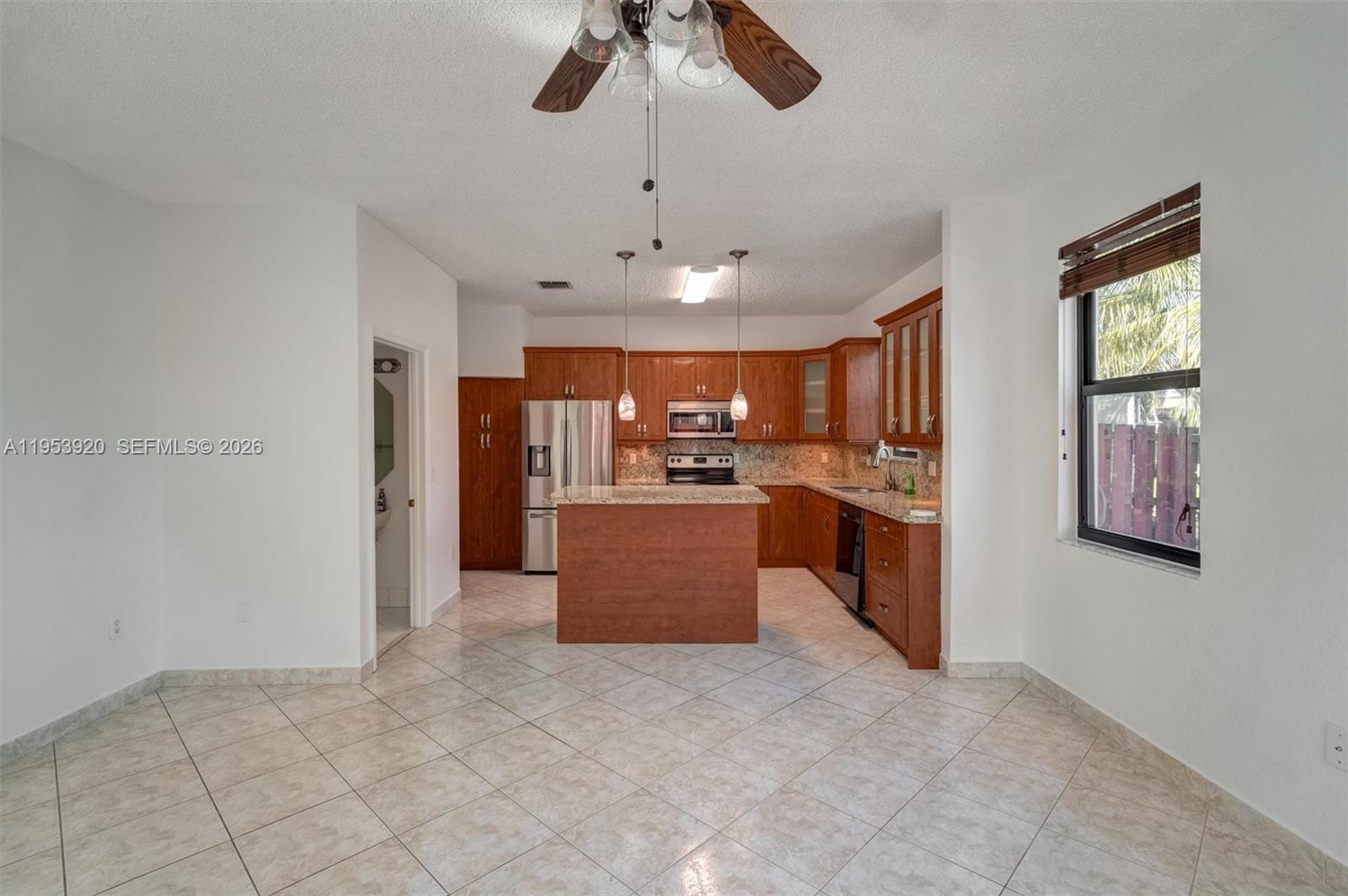 9053 Southwest 214th Street Cutler Bay, FL 33189 - Photo 10 of 45