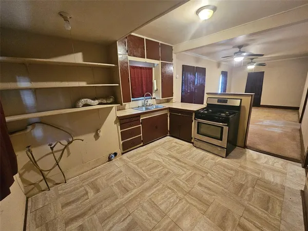 $99,000 | 2104 Avenue East, Brownwood, TX 76801