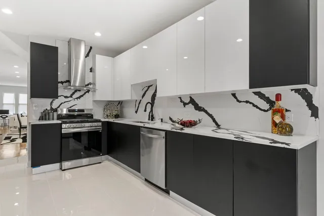 $389,000 | 8746 South Wood Street, Chicago, IL 60620