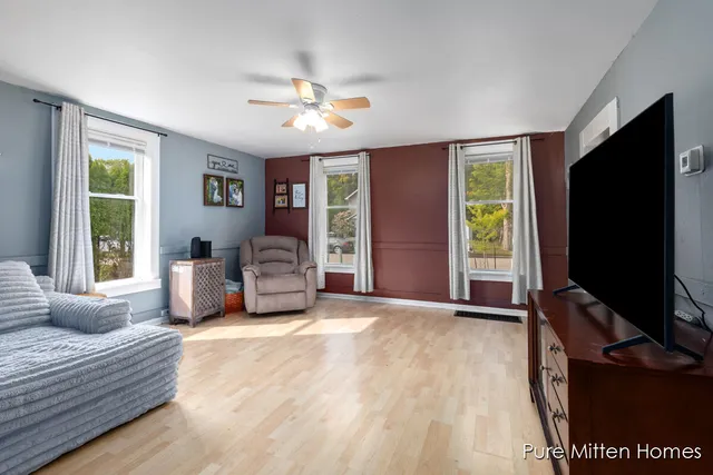 $160,000 | 417 Sanborn Avenue, Big Rapids, MI 49307