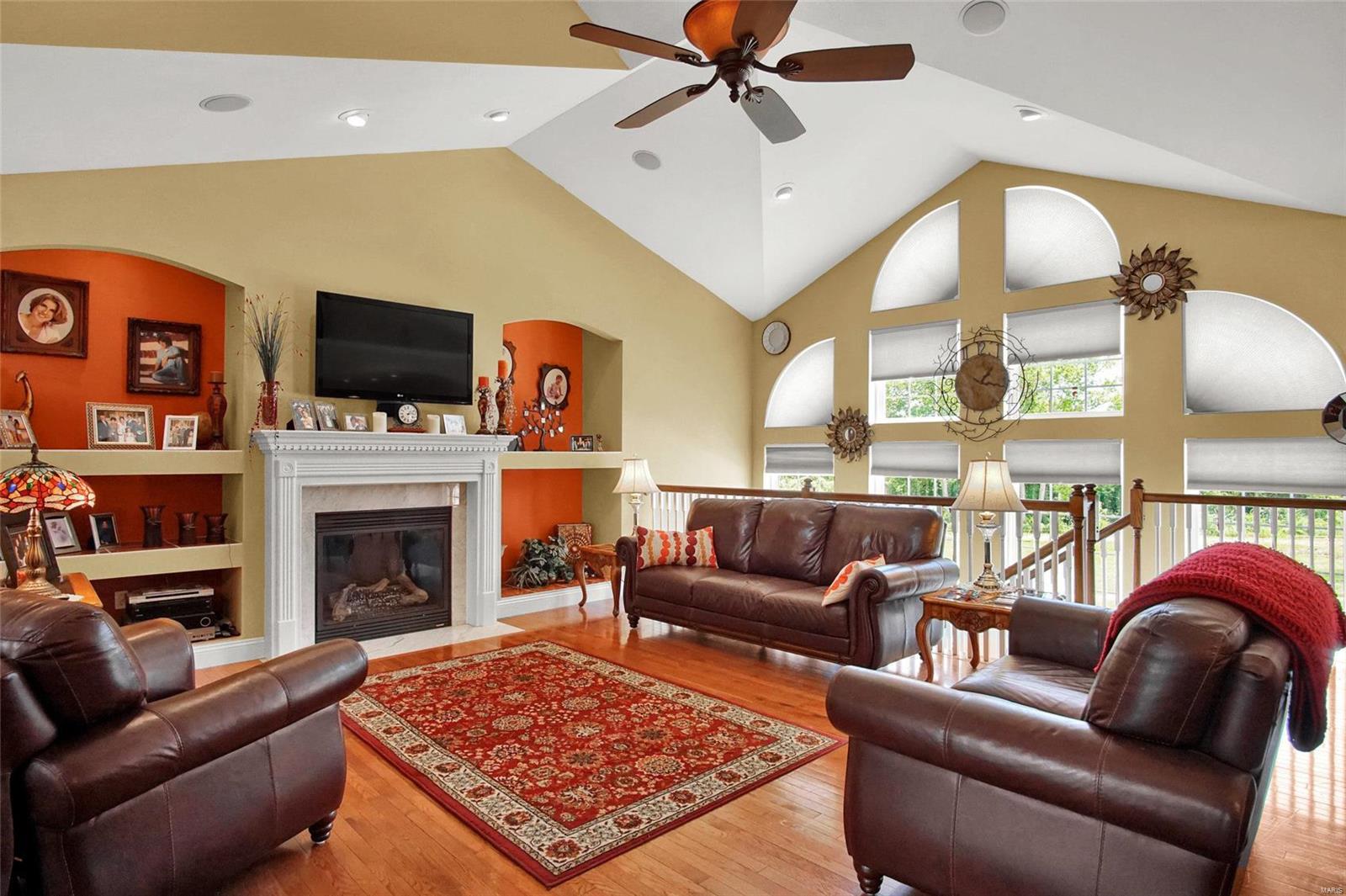 9606 Fruit Road Alhambra, IL 62001 - Photo 2 of 33