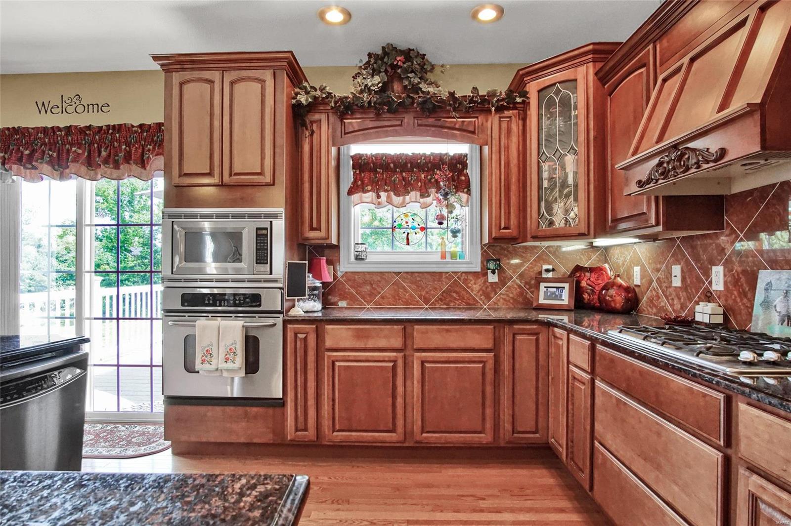 9606 Fruit Road Alhambra, IL 62001 - Photo 3 of 33
