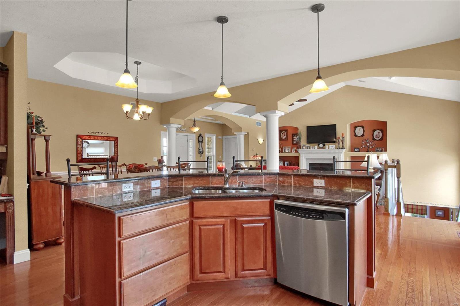 9606 Fruit Road Alhambra, IL 62001 - Photo 9 of 33