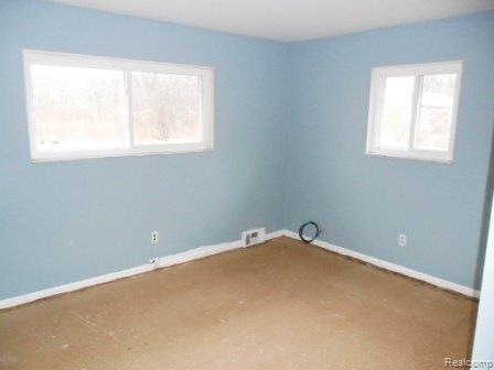 59623 Schoenherr Road Washington, MI 48094 - Photo 10 of 16 SAM_1445.JPG