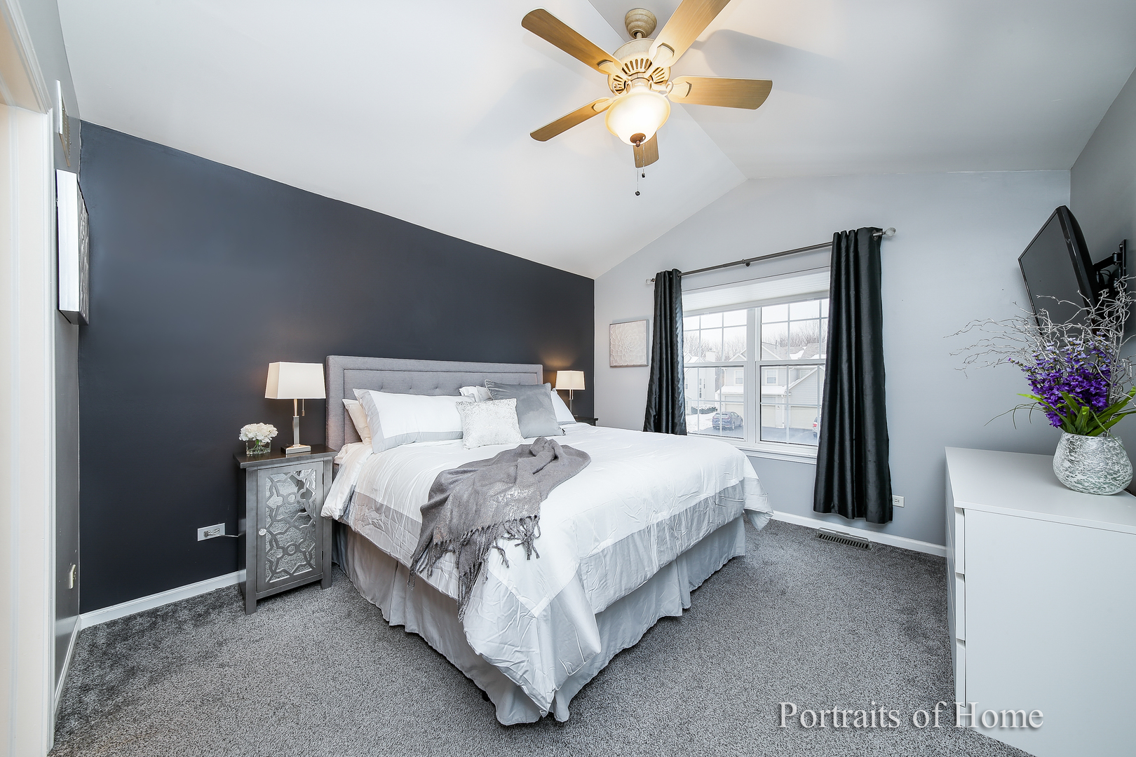 1001 Horizon Ridge Lake In The Hills, IL 60156 - Photo 4 of 20