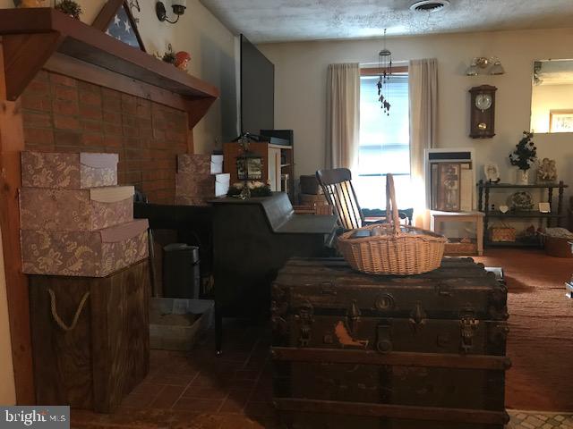 687 Pikes Peak Road Delta, PA 17314 - Photo 13 of 65 Gallery Image 13