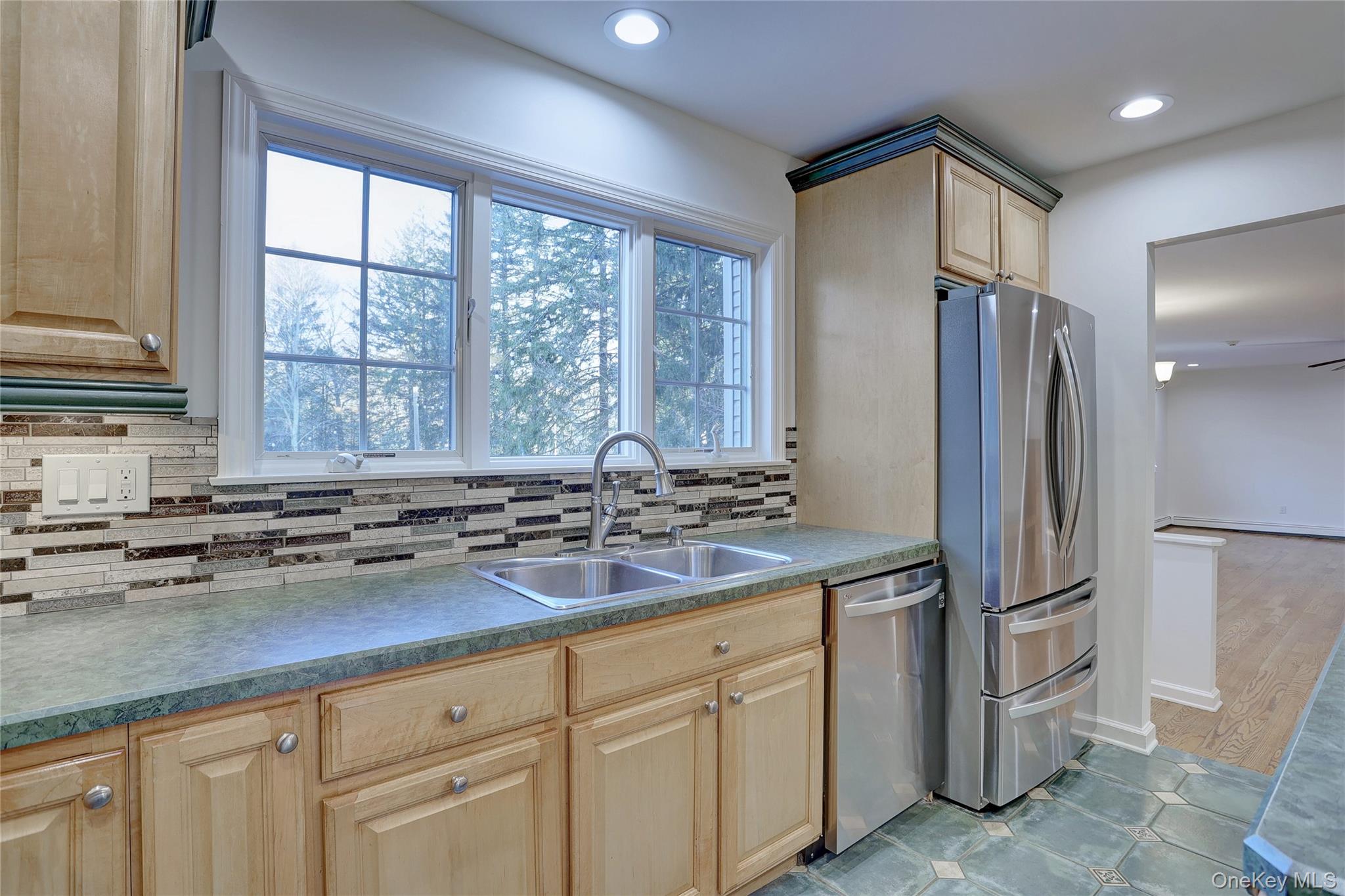 21 Mile Road Suffern, NY 10901 - Photo 12 of 41