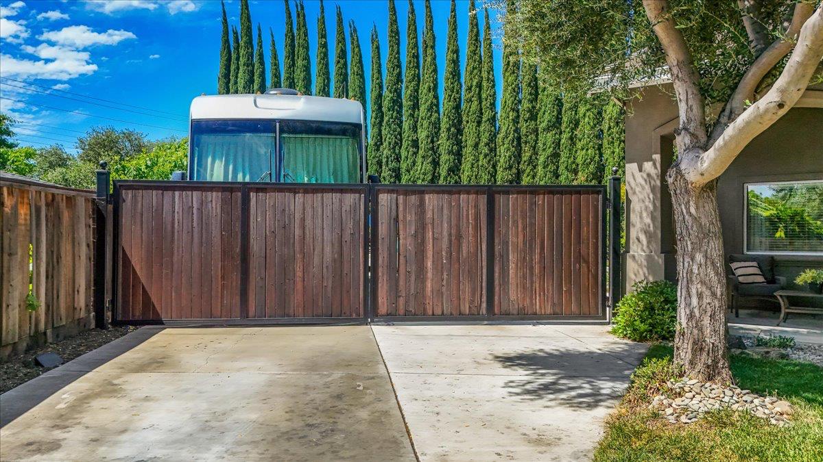 3100 Amos Court Modesto, CA 95355 - Photo 8 of 87