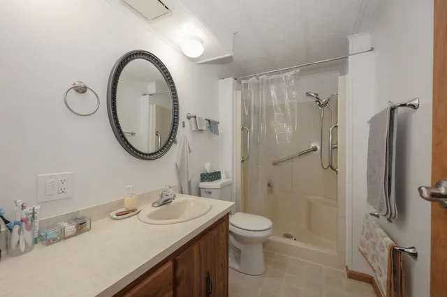 $137,500 | 5 Monadnock Drive, Rochester, NH 03867