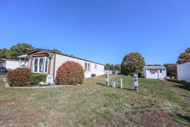 $137,500 | 5 Monadnock Drive, Rochester, NH 03867