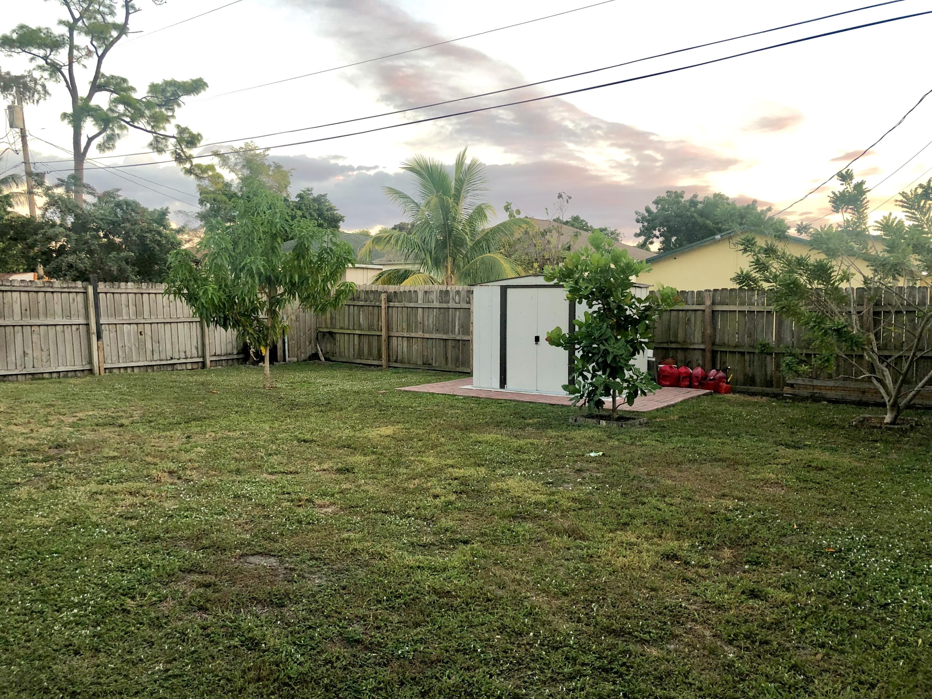 5802 Orange Road West Palm Beach, FL 33413 - Photo 12 of 28 726711D7-1625-45DA-8ED5-4735FE4F4B51