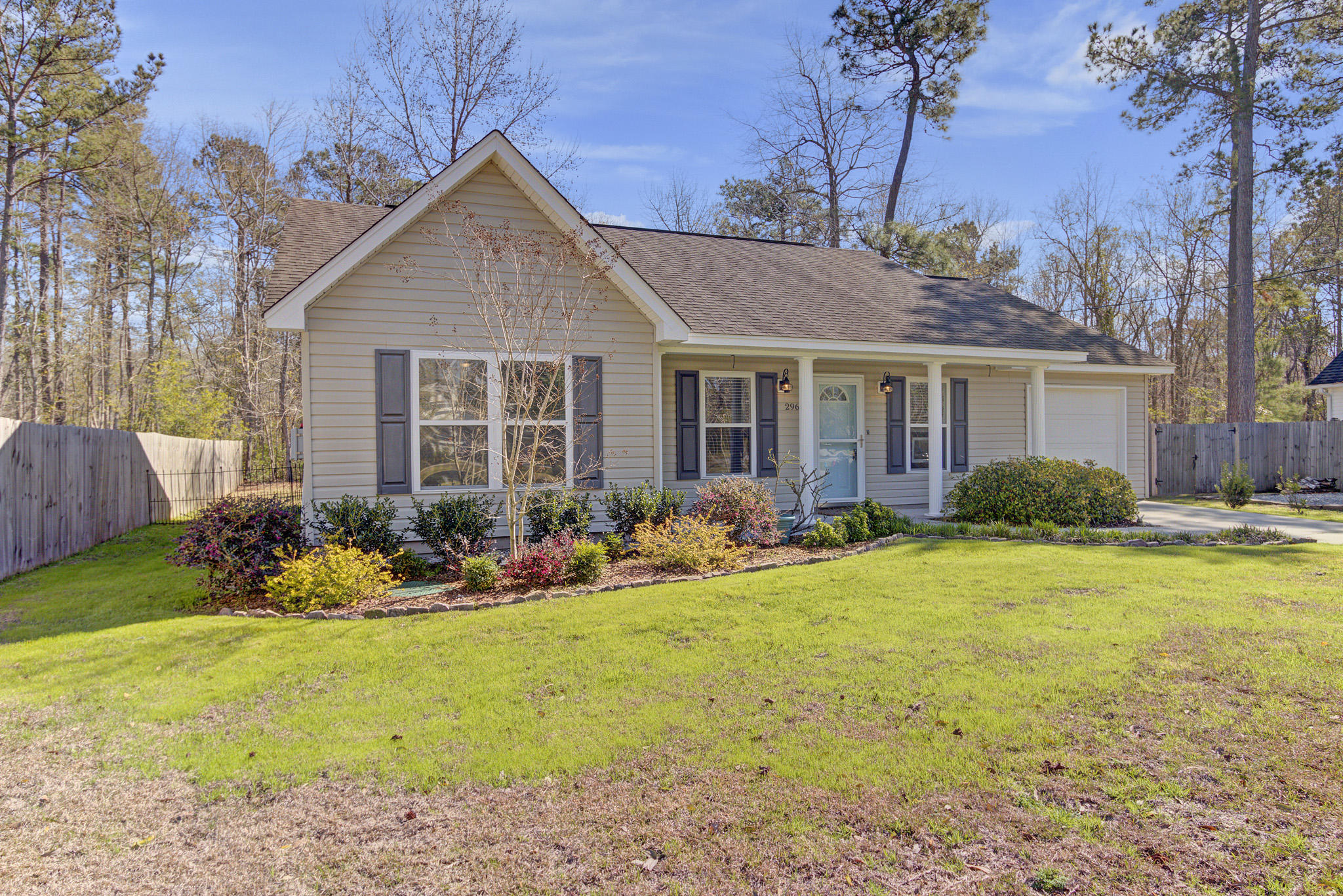 2967 Blackfish Road Johns Island, SC 29455 - Photo 3 of 23 2967 Blackfish Road, Johns Island (3)