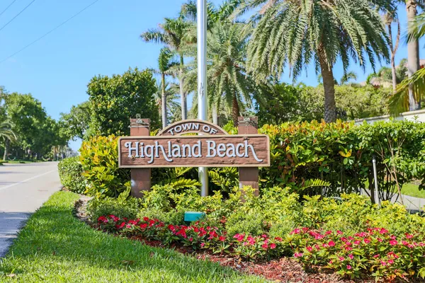 $745,000 | 3101 South Ocean Boulevard, Unit 318, Highland Beach, FL 33487