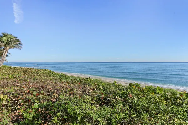 $745,000 | 3101 South Ocean Boulevard, Unit 318, Highland Beach, FL 33487