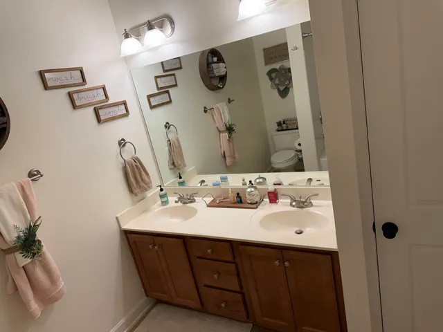 $2,500 | 823 South Douglas Avenue, Nashville, TN 37204