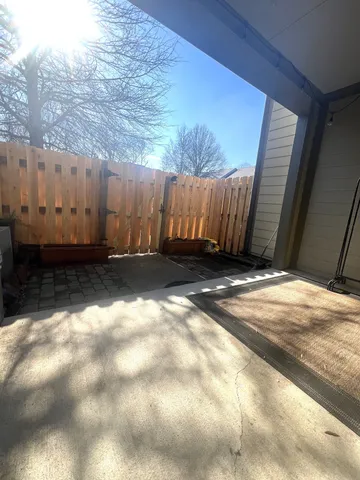 $2,500 | 823 South Douglas Avenue, Nashville, TN 37204