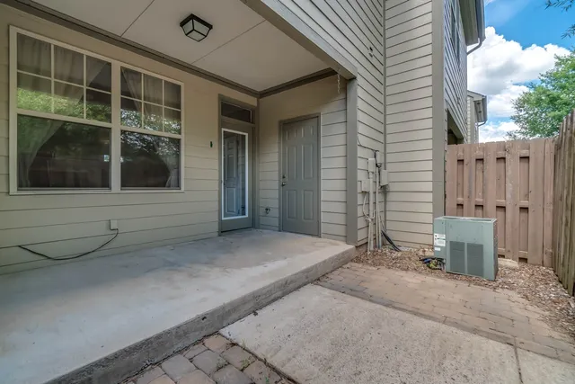 $2,500 | 823 South Douglas Avenue, Nashville, TN 37204