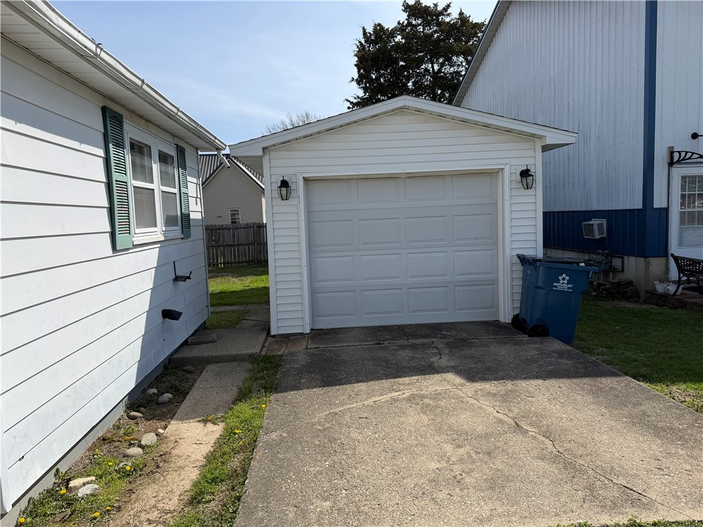 309 North Range Street Oblong, IL 62449 - Photo 17 of 17
