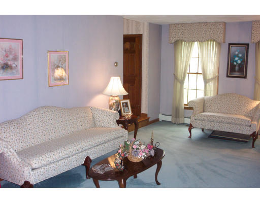 13 Birch Hill Road Danvers, MA 01923 - Photo 8 of 12 Gallery Image 8