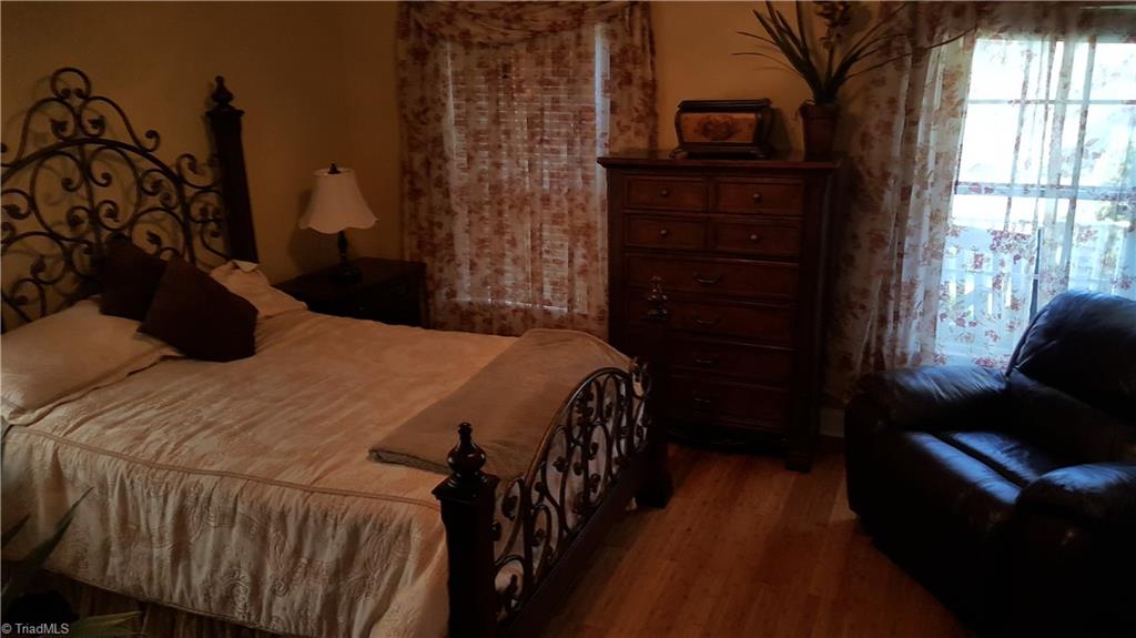 5905 Beckenham Way Oak Ridge, NC 27310 - Photo 11 of 30
