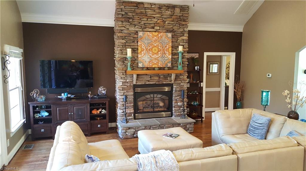 5905 Beckenham Way Oak Ridge, NC 27310 - Photo 10 of 30