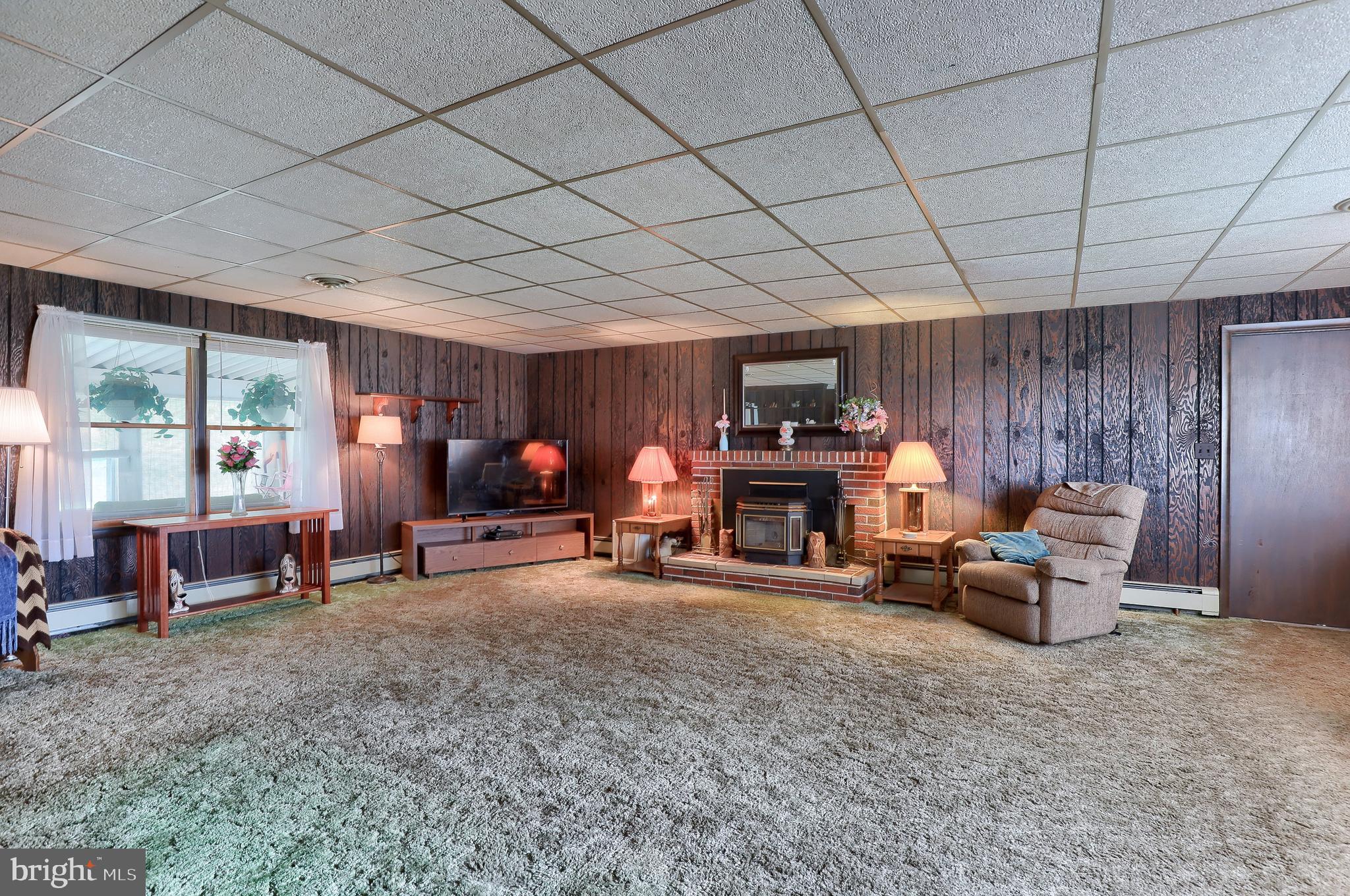 2733 Meredith Road White Hall, MD 21161 - Photo 6 of 37 Gallery Image 6