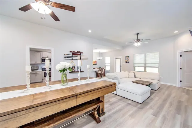 $2,000 | 160 Shadow Pointe Road, Thibodaux, LA 70301