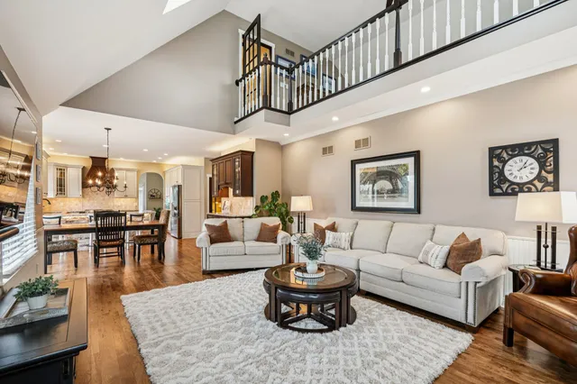 $600,000 | 8055 South 85th Street, Franklin, WI 53132