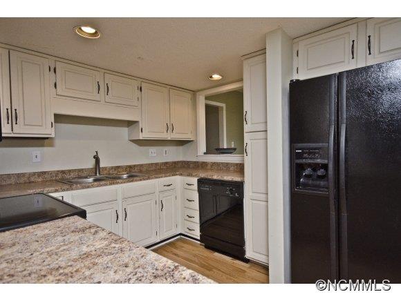 205 Laurel Ridge Road Asheville, NC 28805 - Photo 12 of 20 Gallery Image 12