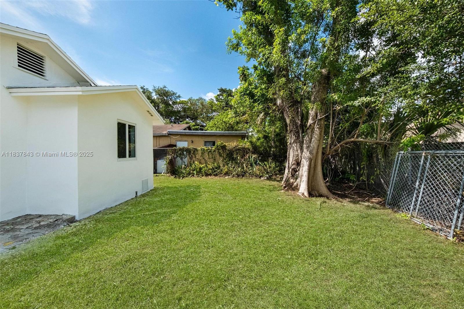 5900 Northwest 5th Court Miami, FL 33127 - Photo 31 of 35