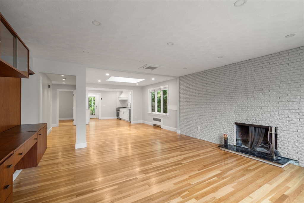 15 Judkins Road Medford, MA 02155 - Photo 4 of 29