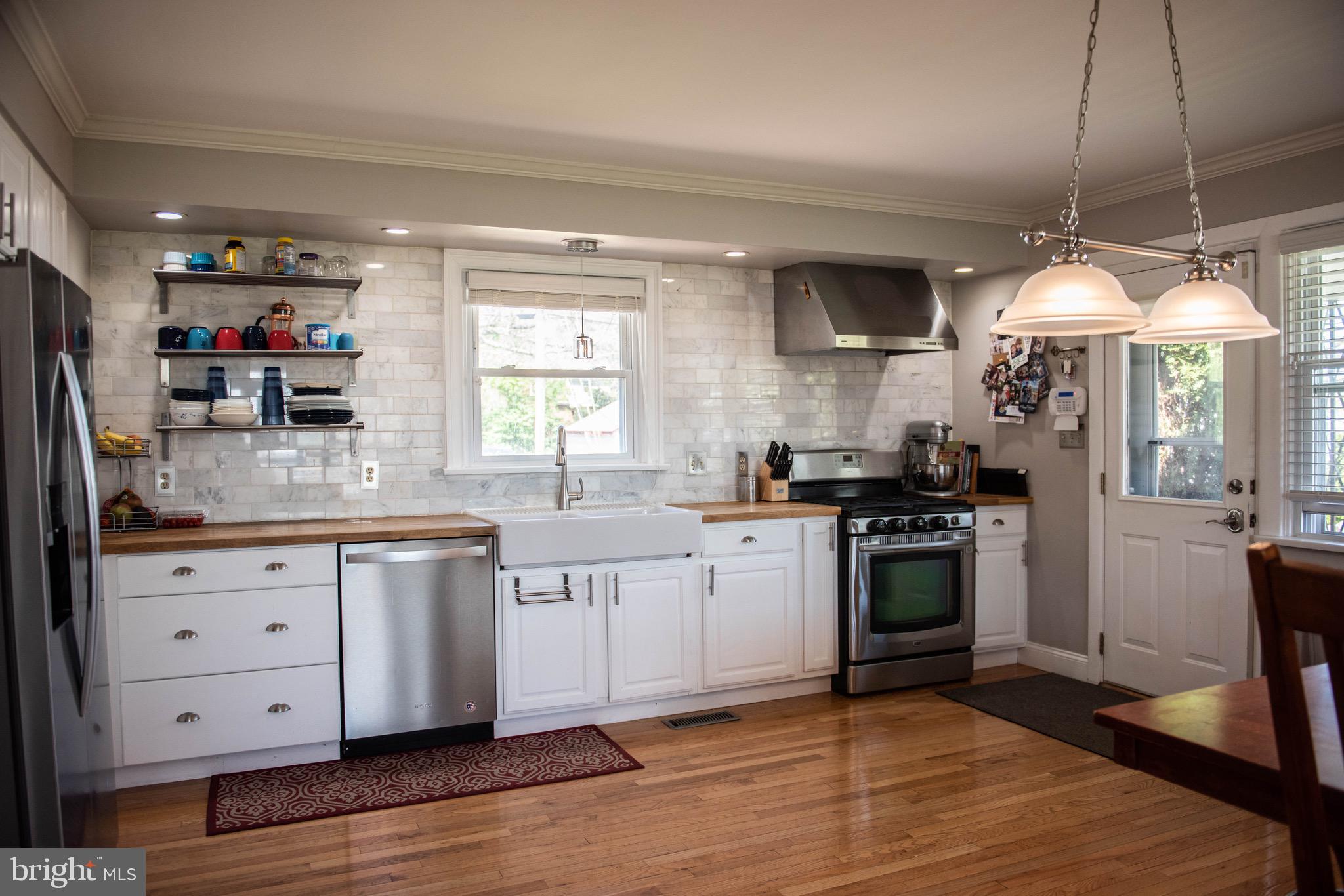 7 West Governor Road Hershey, PA 17033 - Photo 5 of 34 Gallery Image 5