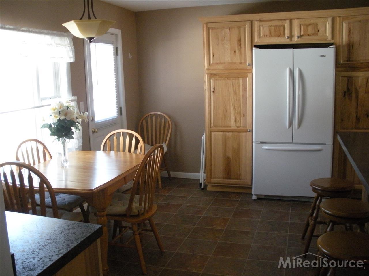 3059 Kings Mill Road North Branch, MI 48461 - Photo 15 of 26 Dining