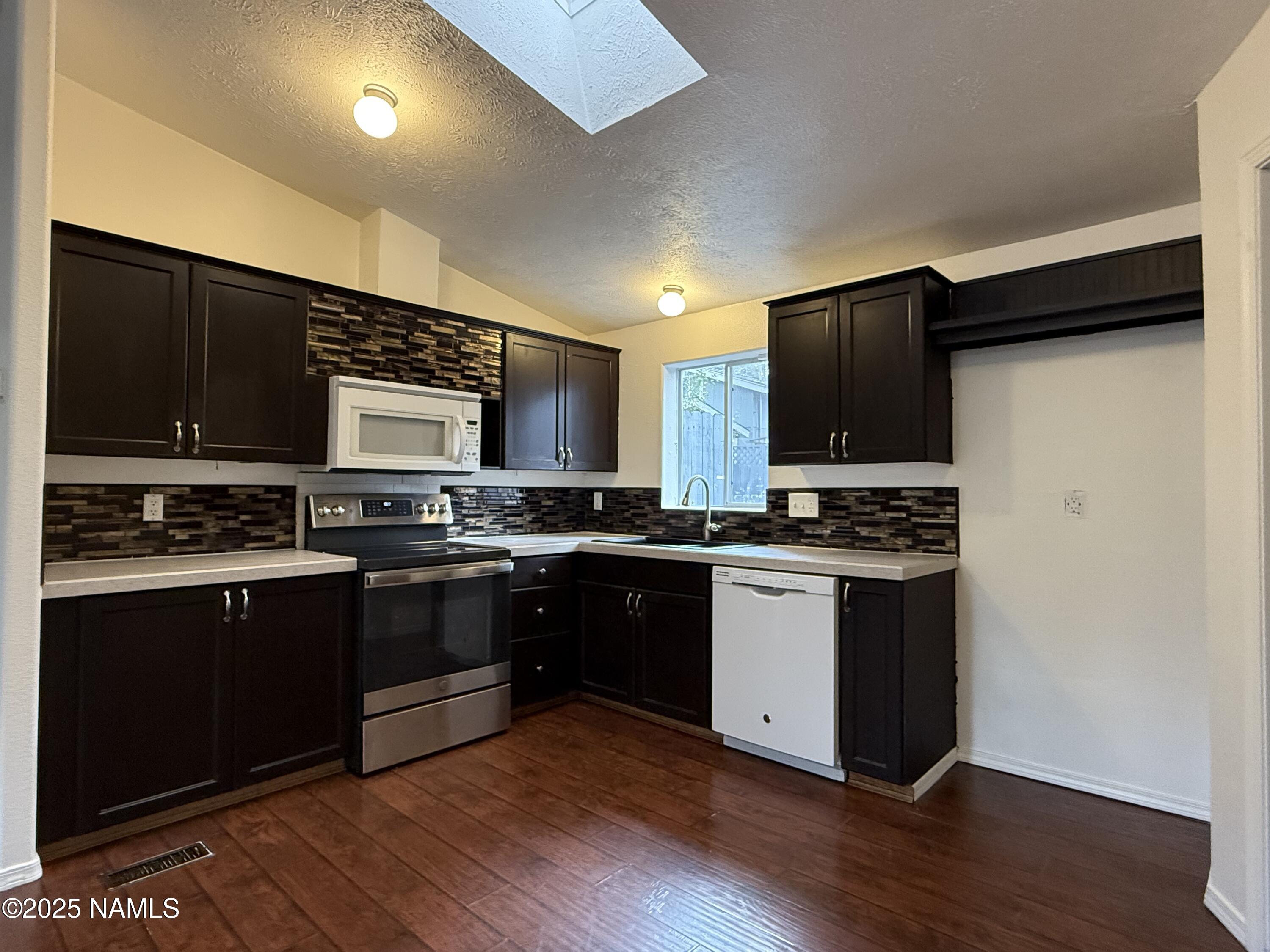 17131 Bowstring Road Munds Park, AZ 86017 - Photo 6 of 12 IMG_0806