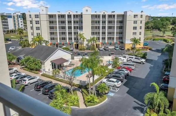 $2,700 | 1200 Country Club Drive, Unit 1502, Largo, FL 33771