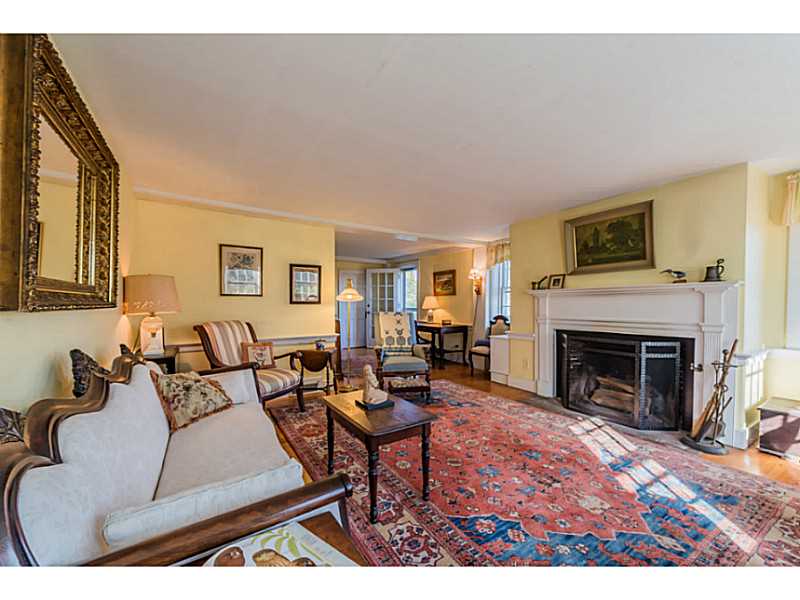 448 West Main Road Little Compton, RI 02837 - Photo 8 of 21 Living Room.