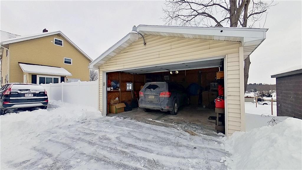 910 Temple Avenue New Castle, PA 16101 - Photo 12 of 35