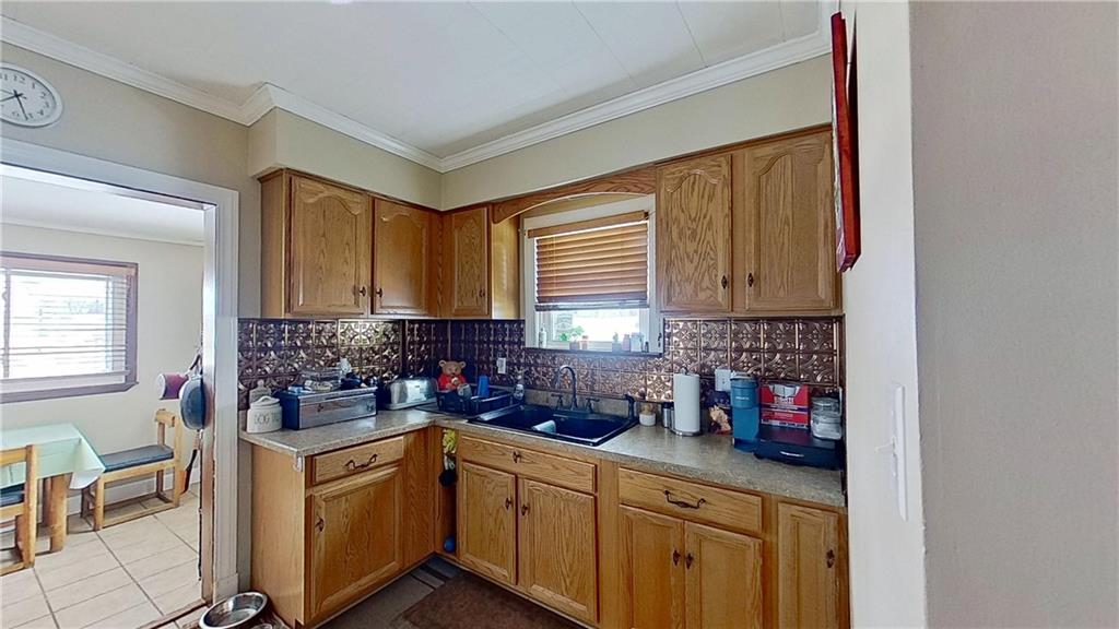 910 Temple Avenue New Castle, PA 16101 - Photo 20 of 35