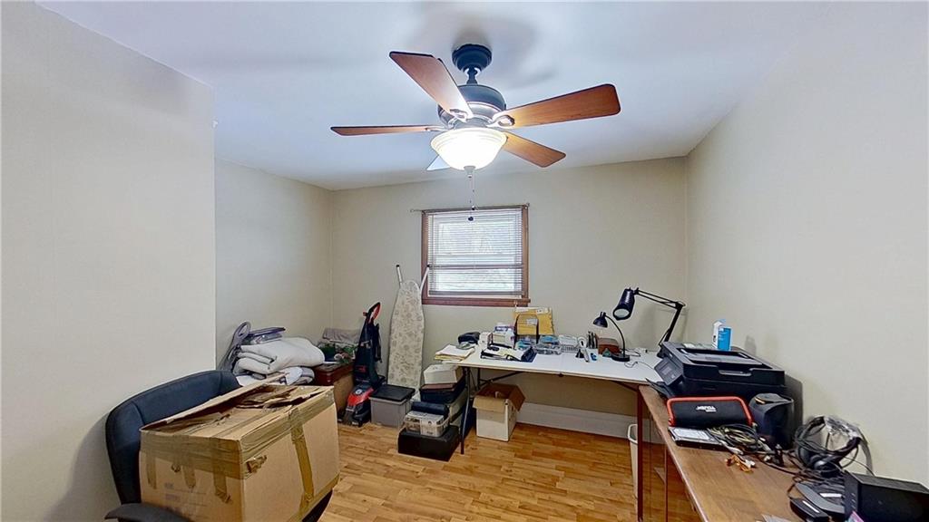 910 Temple Avenue New Castle, PA 16101 - Photo 33 of 35 3rd Bedroom