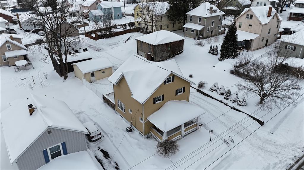 910 Temple Avenue New Castle, PA 16101 - Photo 9 of 35