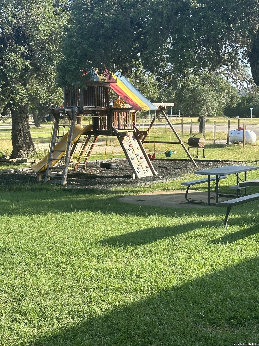 592 Private Road 1508 Bandera, TX 78003 - Photo 13 of 17