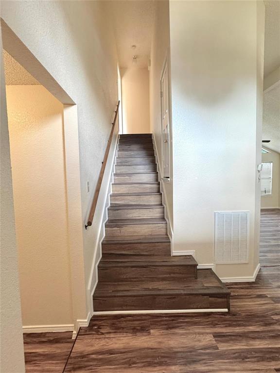 7972 Roundtable Road Frisco, TX 75035 - Photo 10 of 22 Gallery Image 10