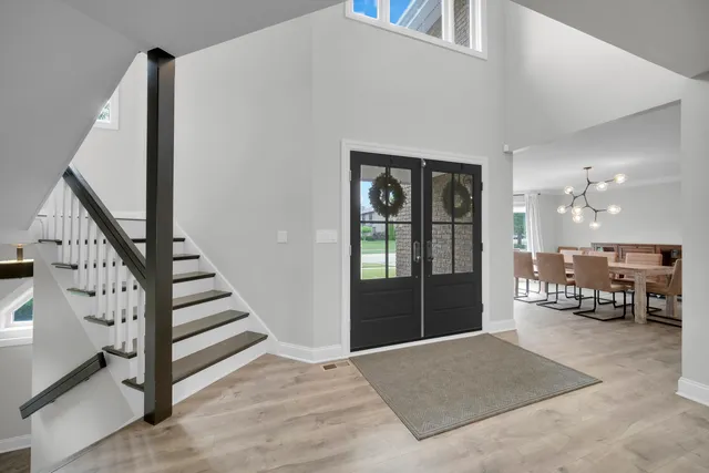 $1,030,000 | 3901 White Eagle Drive, Naperville, IL 60564