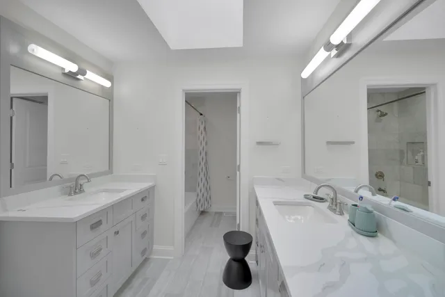 $1,030,000 | 3901 White Eagle Drive, Naperville, IL 60564