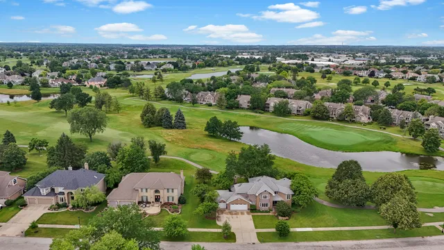 $1,030,000 | 3901 White Eagle Drive, Naperville, IL 60564