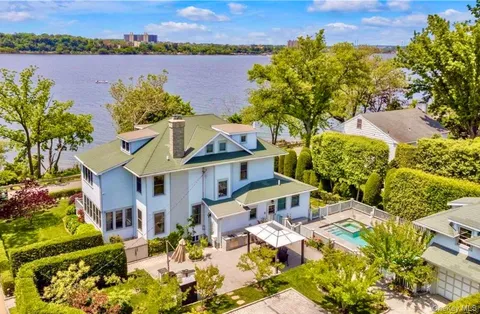 $4,398,000 | 102 Shore Road | Douglaston